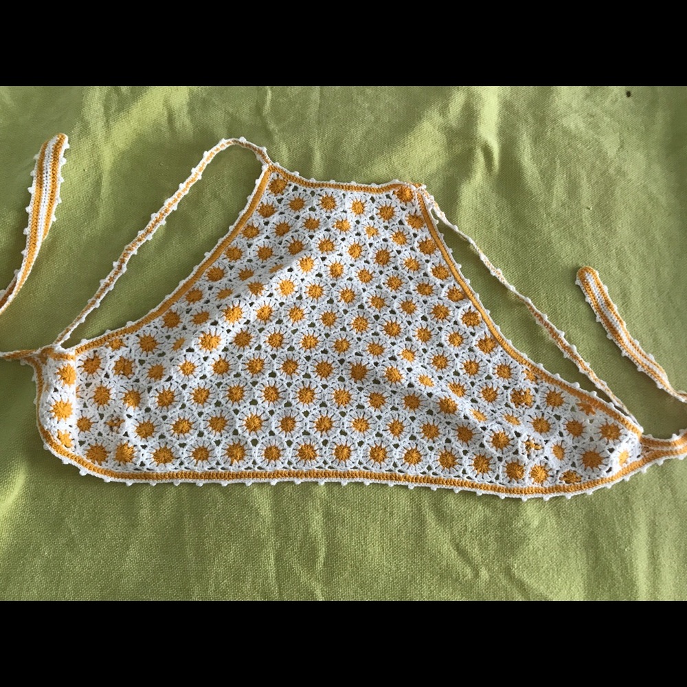 Sunflowers crochet cropped halter
